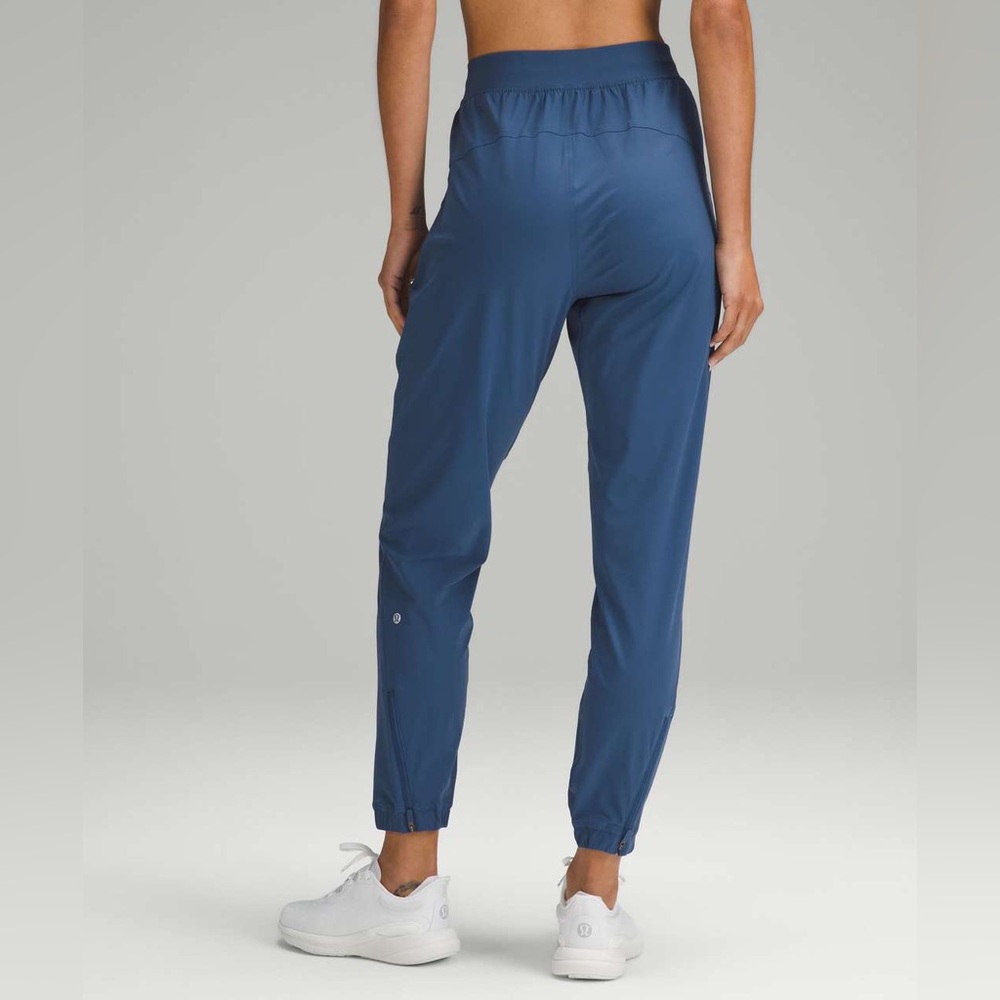 D - Lululemon Adapted State High-Rise Jogger *Full Length
Pitch Blue